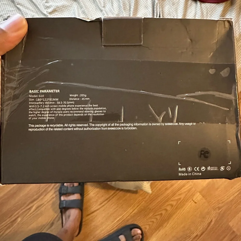 Black VR Headset — Mobile Virtual Reality Goggles